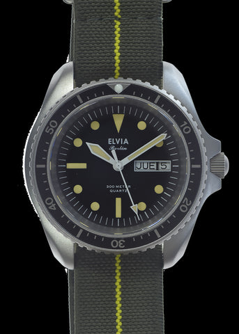 MWC Classic 1960s Pattern Divers Watch with Retro Luminova Luminous Paint and a Hybrid Mechanical/Quartz Movement on a Matching Steel Bracelet