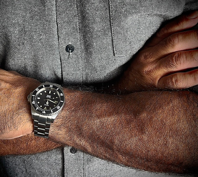 MWC Professional Military Diver 300m – Swiss Sellita SW200 Automatic, Sapphire Crystal, Ceramic Bezel & Steel Bracelet